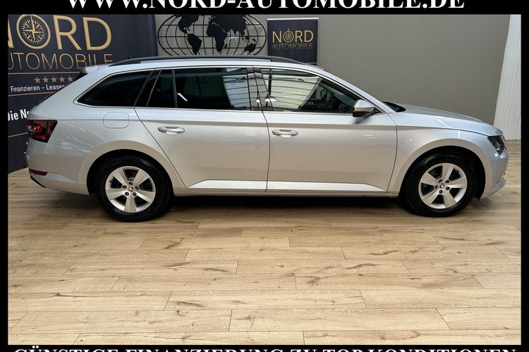 Skoda Superb Superb Combi Ambition 1.6 TDI Navi*Bi-Xenon*PDC*