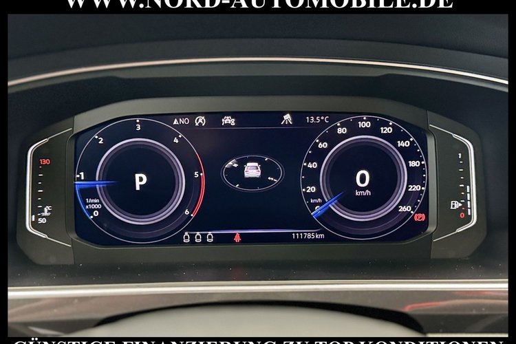 Volkswagen Tiguan Allspace Tiguan Allspace R-Line 4MOT 2.0 TDI BMT AHK*Dig.