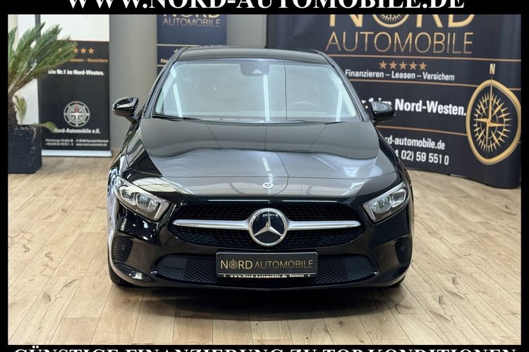 Mercedes-Benz A 180 A 180 d 7G-DCT Teilleder*Navi*LED*Kamera*
