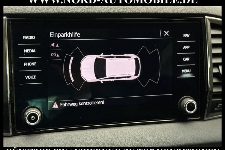 Skoda Karoq Karoq Style 1.6 TDI DSG Navi*17''*ACC*PDC*