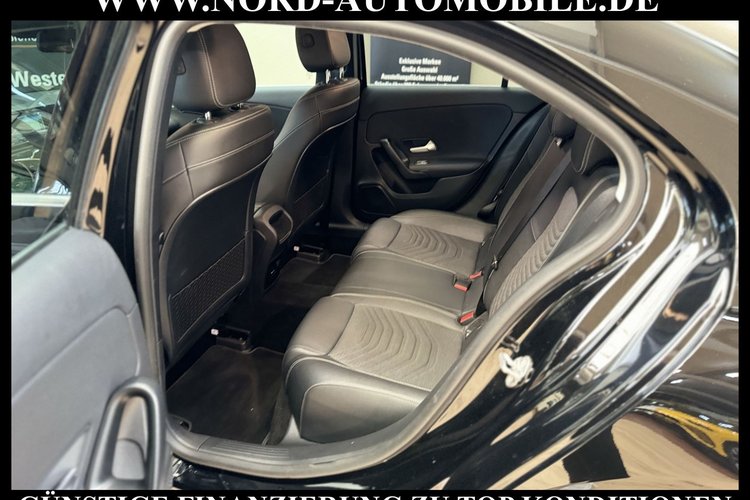 Mercedes-Benz A 180 A 180 d 7G-DCT Teilleder*Navi*LED*Kamera*