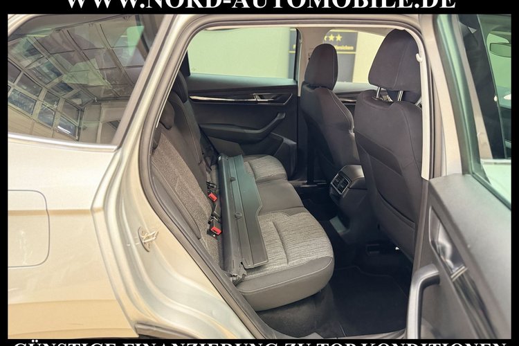 Skoda Karoq Karoq Style 1.6 TDI DSG Navi*17''*ACC*PDC*