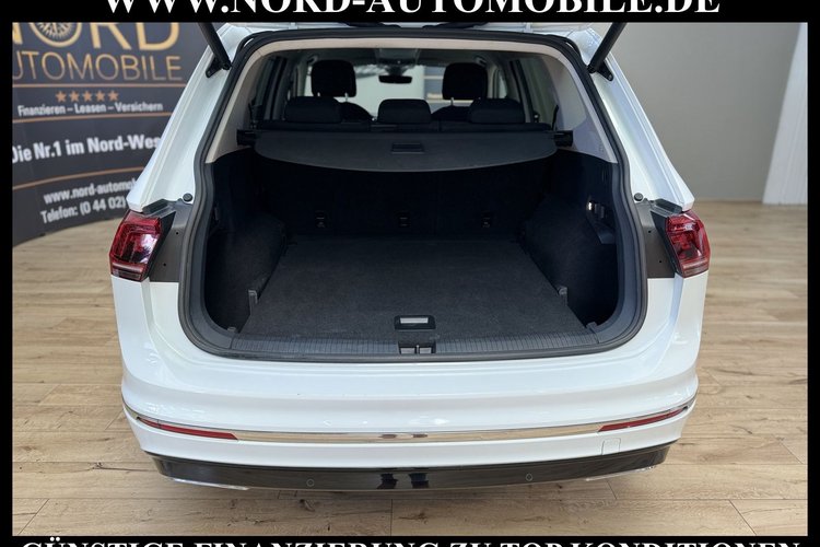Volkswagen Tiguan Allspace Tiguan Allspace R-Line 4MOT 2.0 TDI BMT AHK*Dig.
