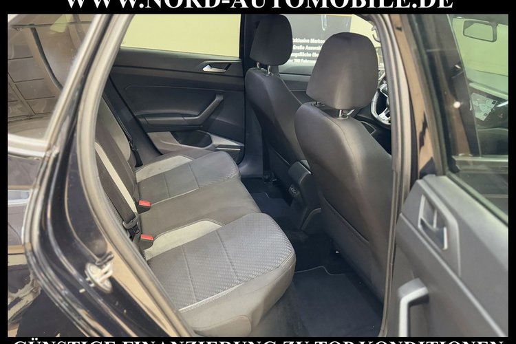 Volkswagen Polo Polo R-Line 1.0 TSI DSG Navi*LED*17''*