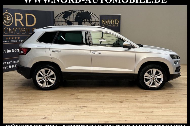 Skoda Karoq Karoq Style 1.6 TDI DSG Navi*17''*ACC*PDC*