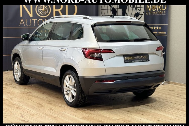 Skoda Karoq Karoq Style 1.6 TDI DSG Navi*17''*ACC*PDC*