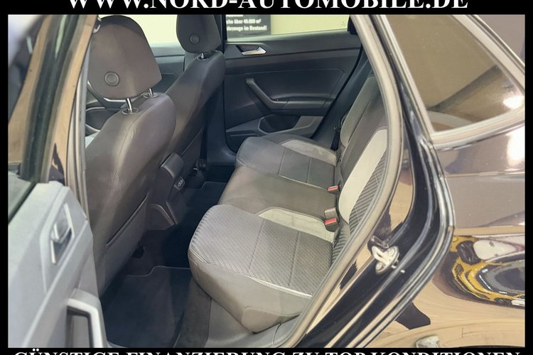 Volkswagen Polo Polo R-Line 1.0 TSI DSG Navi*LED*17''*