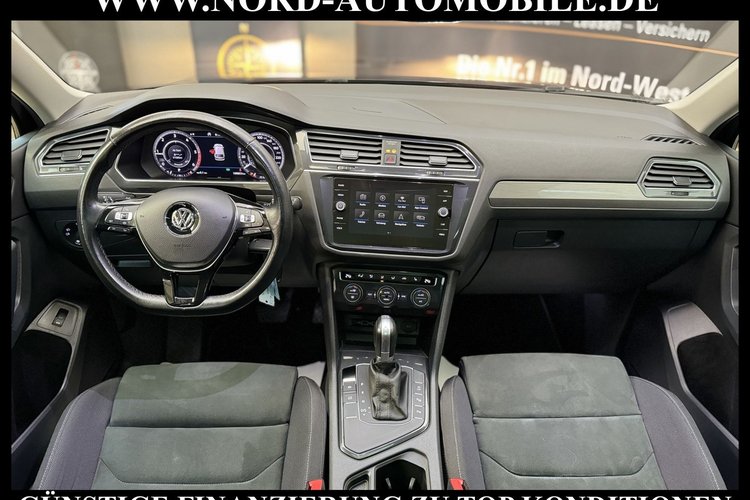 Volkswagen Tiguan Allspace Tiguan Allspace Comfortl. 2.0 TDI DSG Pano*AHK*